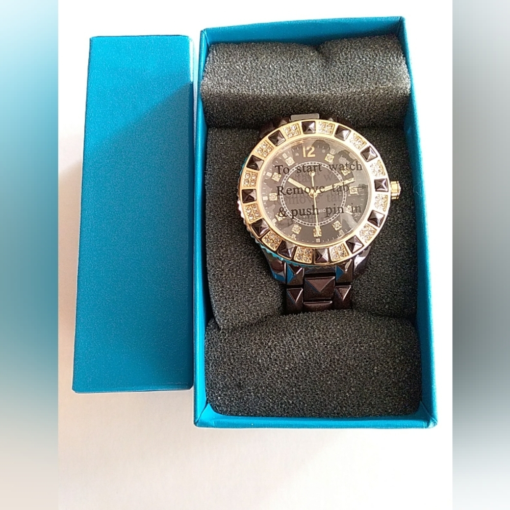 Beautiful Women's Ceramic Watch NIB